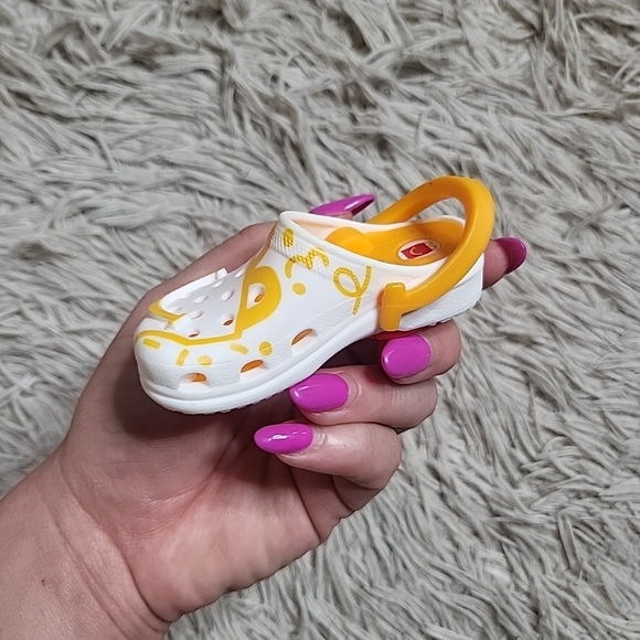 Crocs Happy Meal Scribbles Crocs Toy McDonald’s 8 White & Yellow Keychain Toys - Picture 1 of 9
